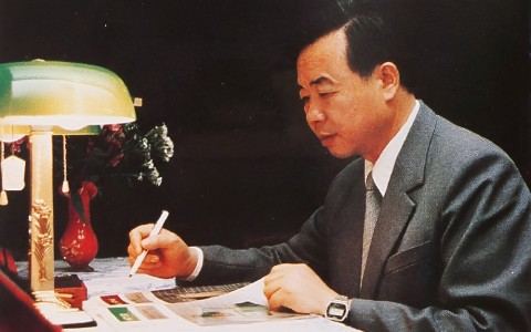 殚精竭虑四十载 鞠躬尽瘁710公海情 ——深切怀念郑阳生厂长